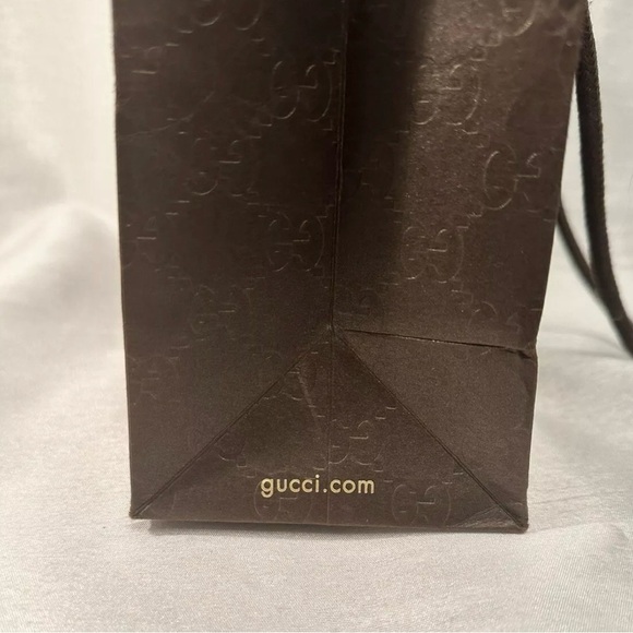 GUCCI Shopping Bag 9"W x 6.75" H x 3.5"D - Picture 4 of 6